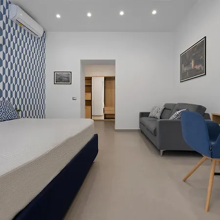 Hsuites Luxury Oda ve Kahvaltı 4*