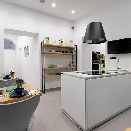Hsuites Luxury