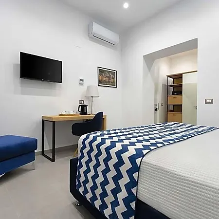 Hsuites Luxury 3*